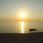 Genevieve Sea House - By The Sea ....on The Beach. *