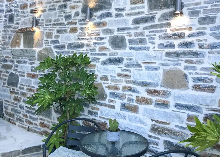 Genevieve Sea House - By The Sea ....on The Beach. * Agioi Saranta